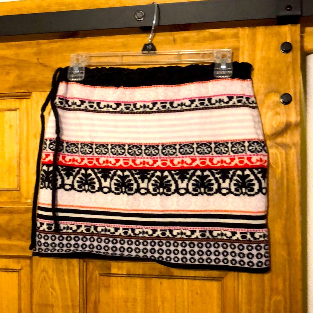 Icelandic Designs, wool mini skirt. M.